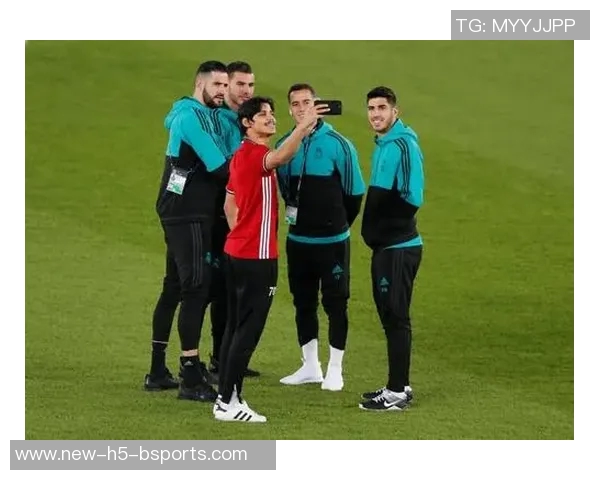 贾兹拉与红钻的巅峰对决揭示足球战术与团队合作的精彩较量